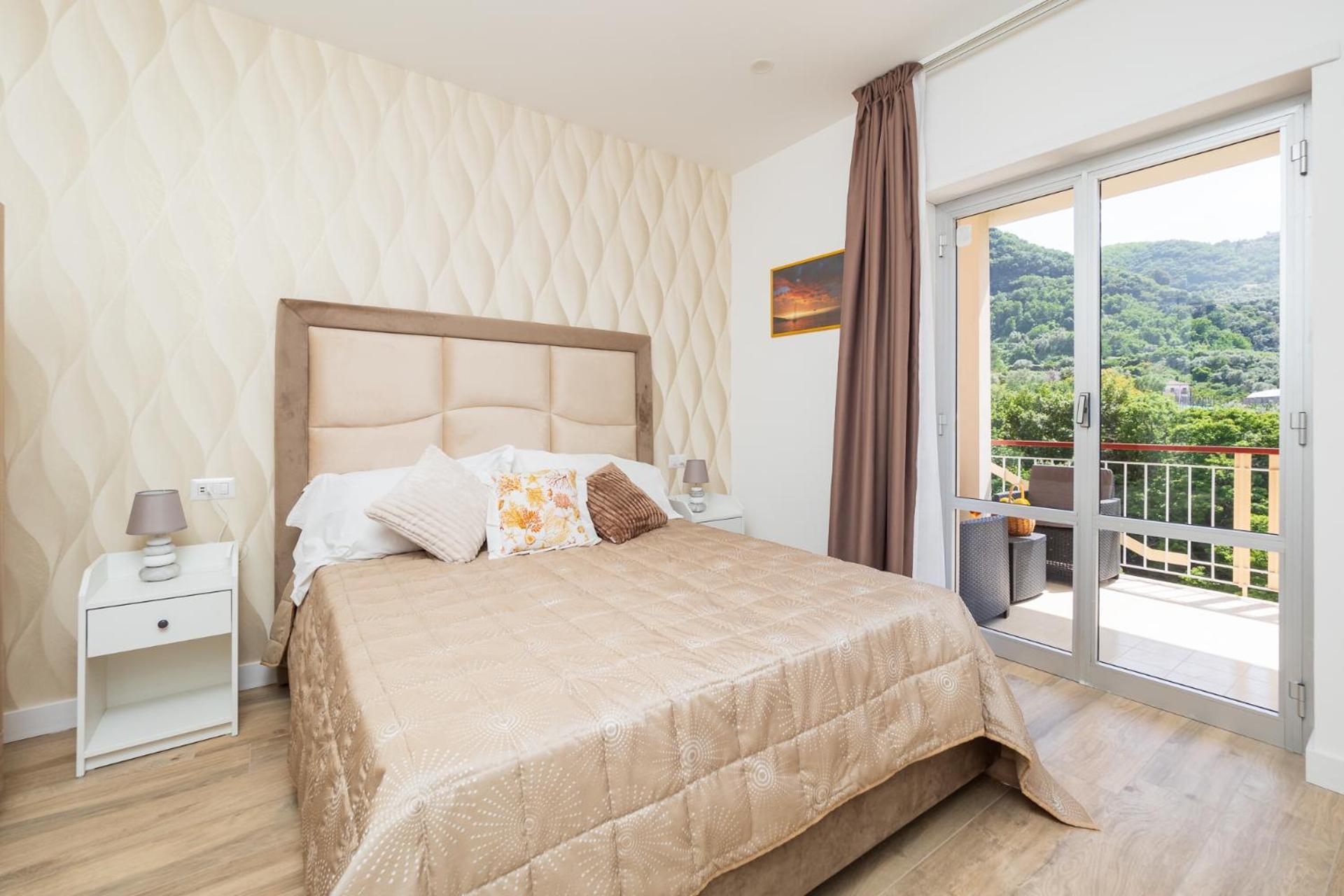 Nonno Angelo - 4 Bedrooms With Free Parking & Seaview Balcony Sorrento Eksteriør bilde
