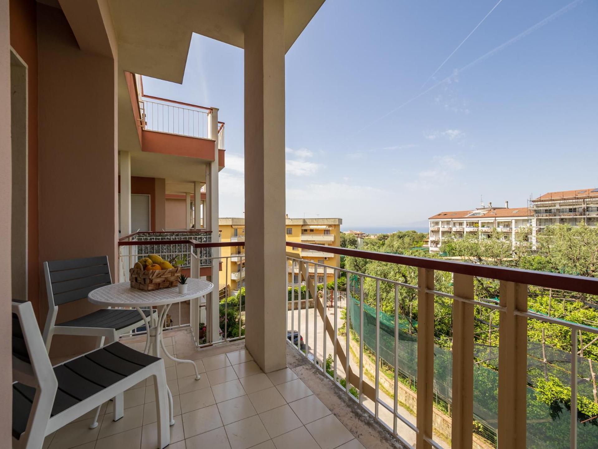 Nonno Angelo - 4 Bedrooms With Free Parking & Seaview Balcony Sorrento Eksteriør bilde